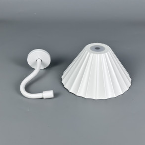 Vglampe med genopladelig batteri hvid metal.