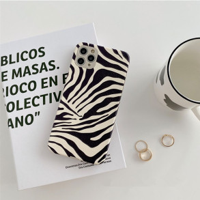 Iphone 13 Zebra Design Cover